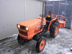 Used japanese tractor Kubota ZL2601 26HP