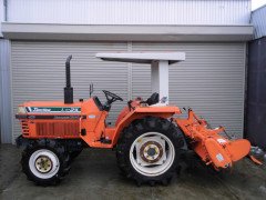 Used farm japanese tractor Kubota L1-24 24HP