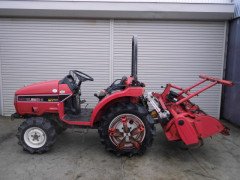 Used farm tractor Mitsubishi MT165 16HP