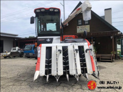 Japanese combine harvester Kubota ER698 rice combine harvester ER series with cabin 