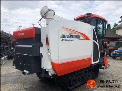 Japanese combine harvester Kubota ER698 rice combine harvester ER series with cabin 